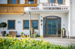 Отель Hotel Garni Hochgruber, Брунек